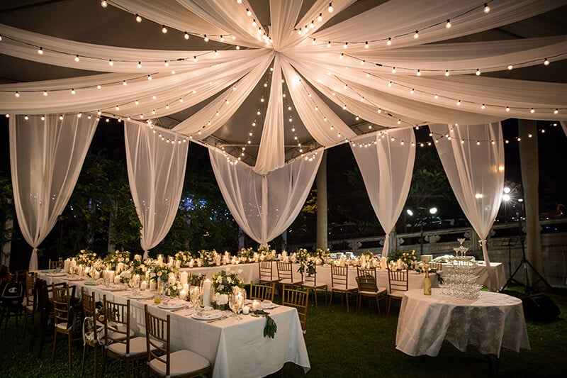 discussion on venue layout in funeral planning